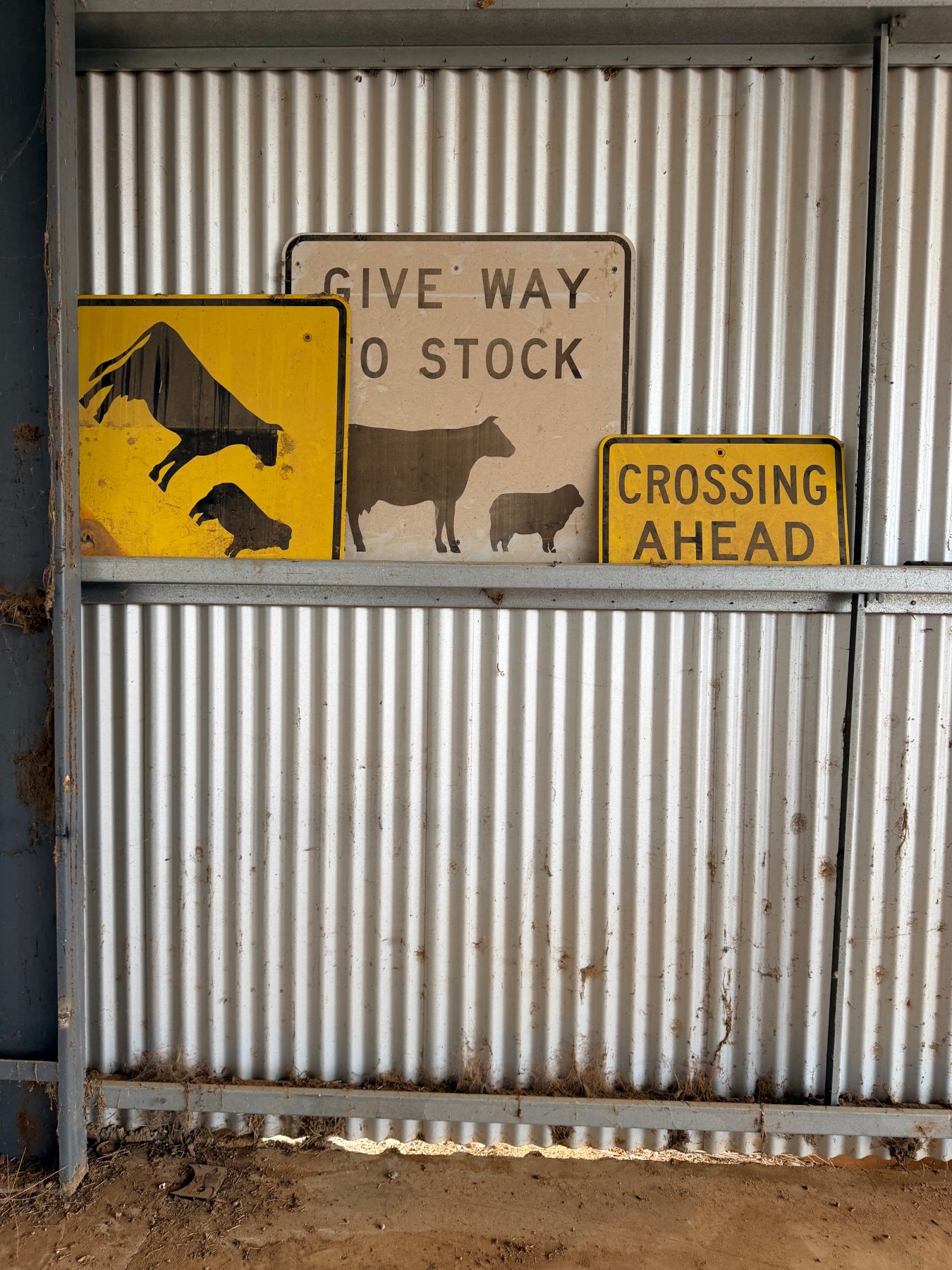 Stock crossing signs - photo 2