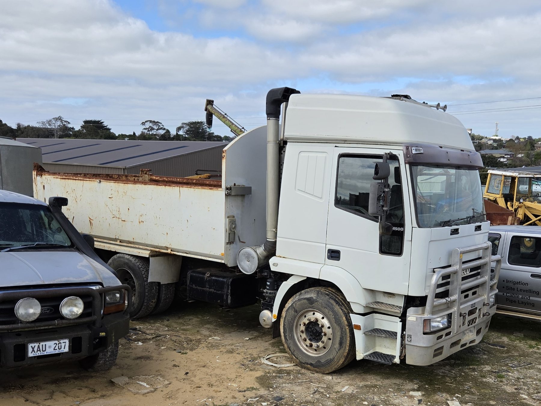 Iveco 4500 Bogie Tipper - photo 4