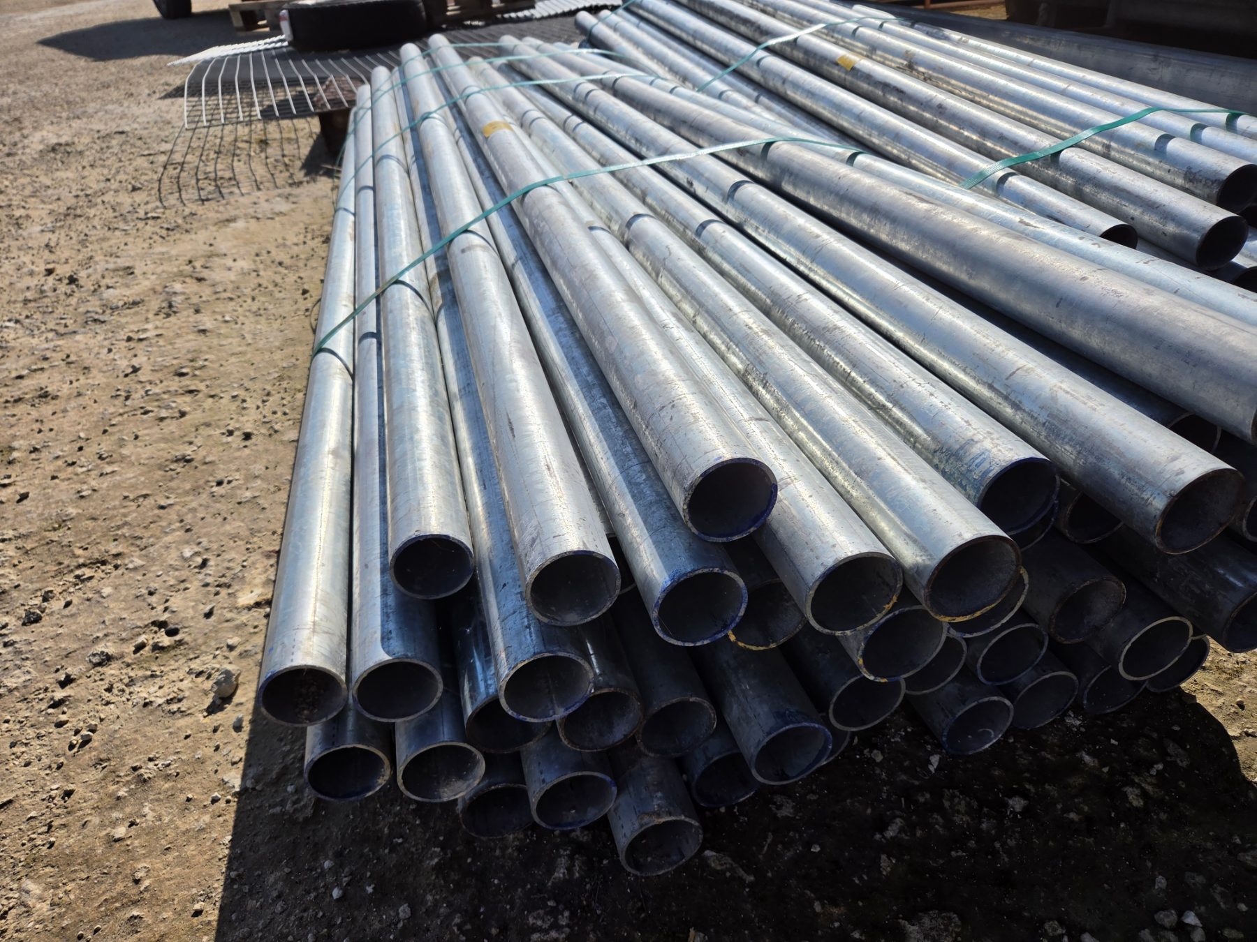 50x 2.4m New Galv 50mm Posts - photo 2