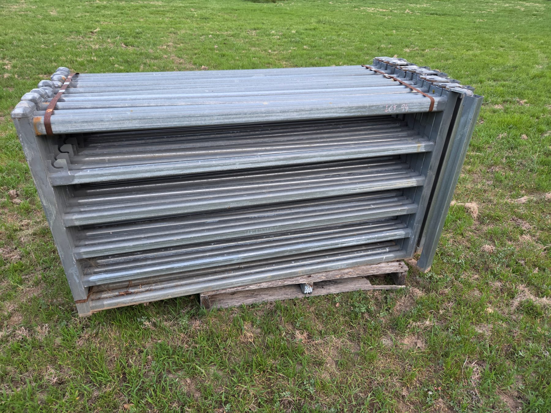 New - 2.1m Hinged H/duty Sheep Yard Gates ($/gate) - photo 2