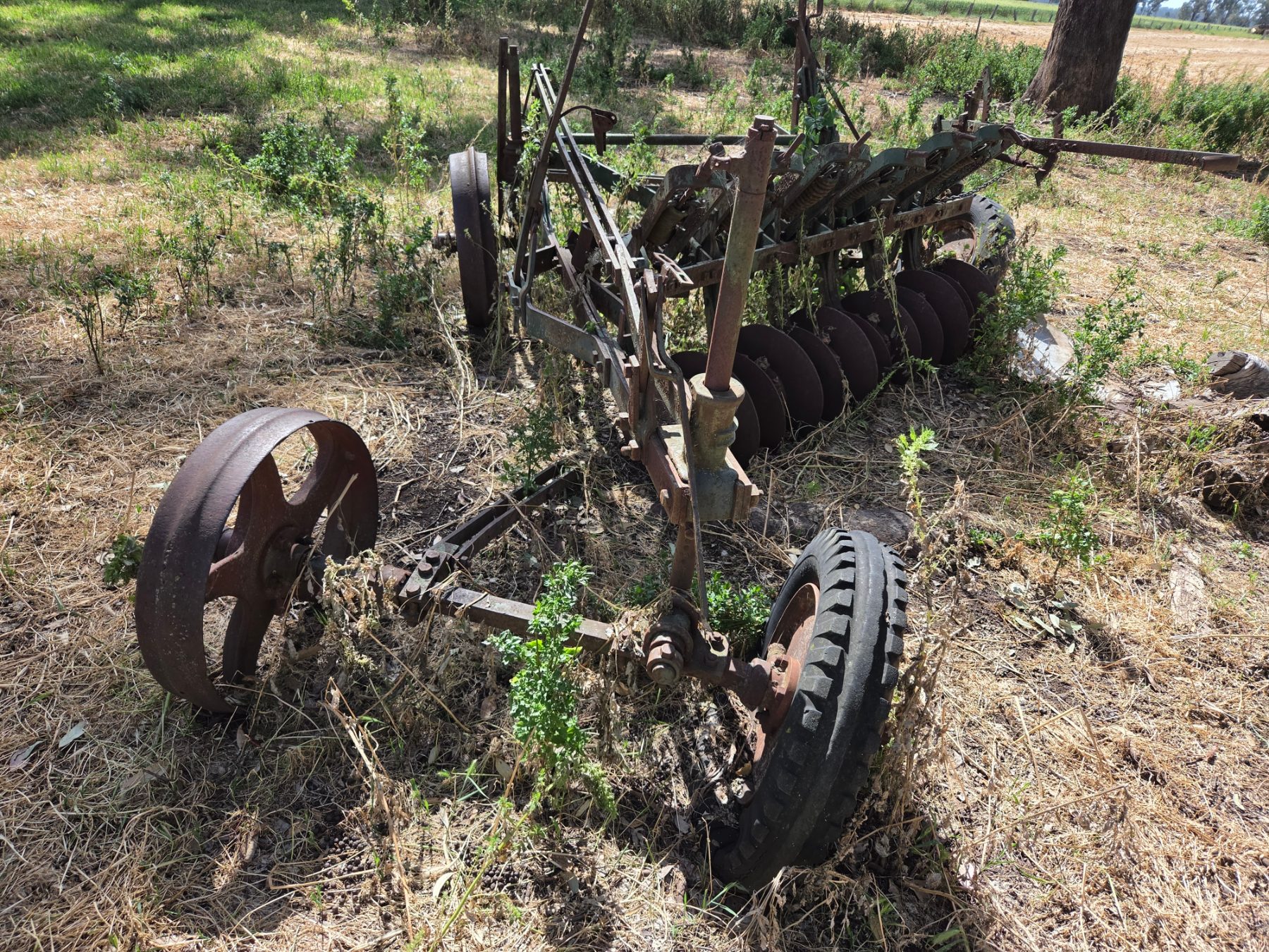 Used - John Shearer Royal 14 Plate One-way Disc Plough - photo 7