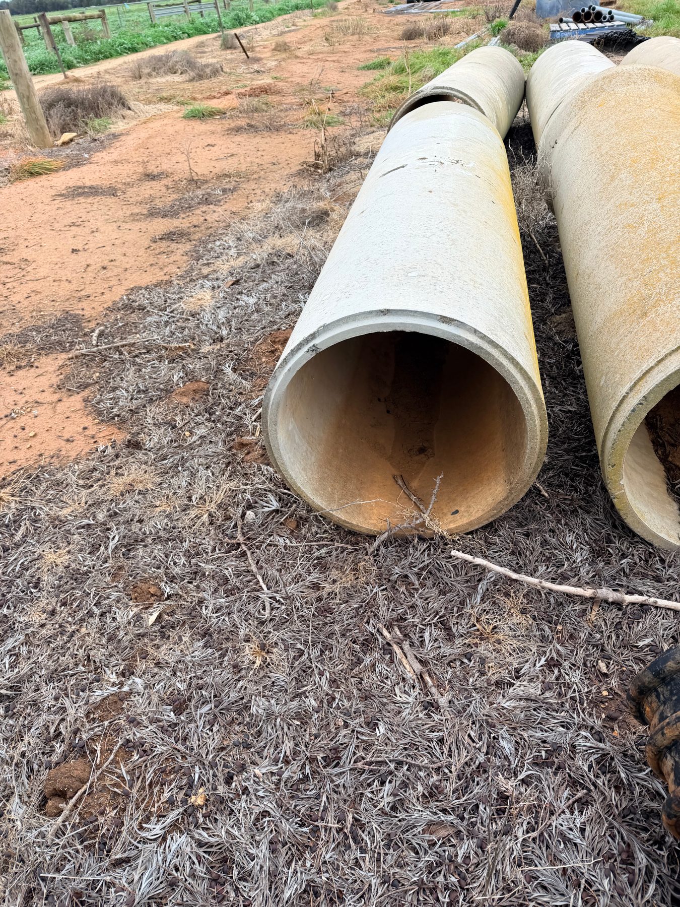 2 of 2.4m x 600mm concrete pipes