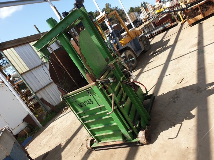TPW Hydraulic Self Pinning Wool Press - photo 2