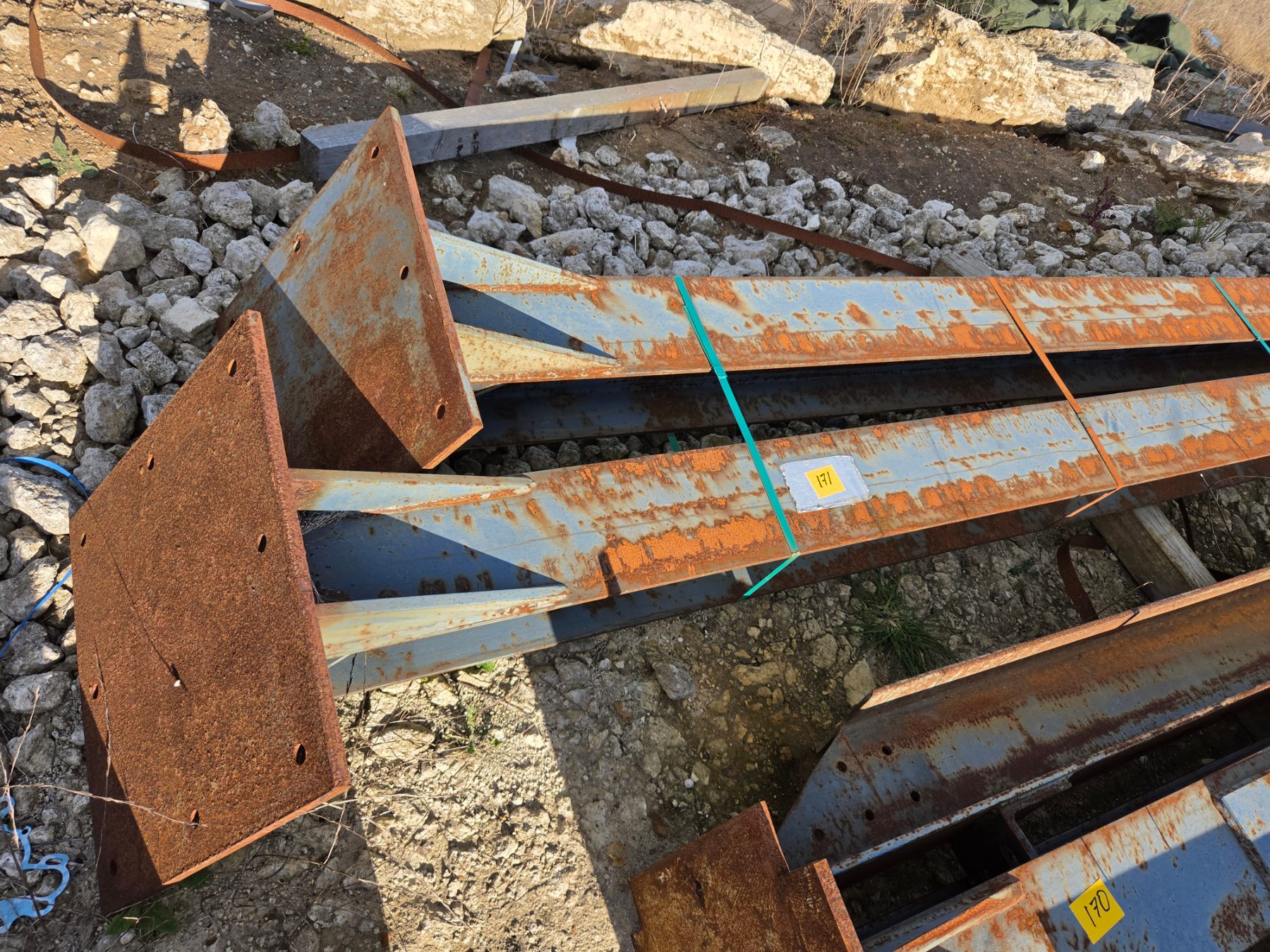 I-Beam Factory/Shed Supports 200x200 with base plate - photo 3