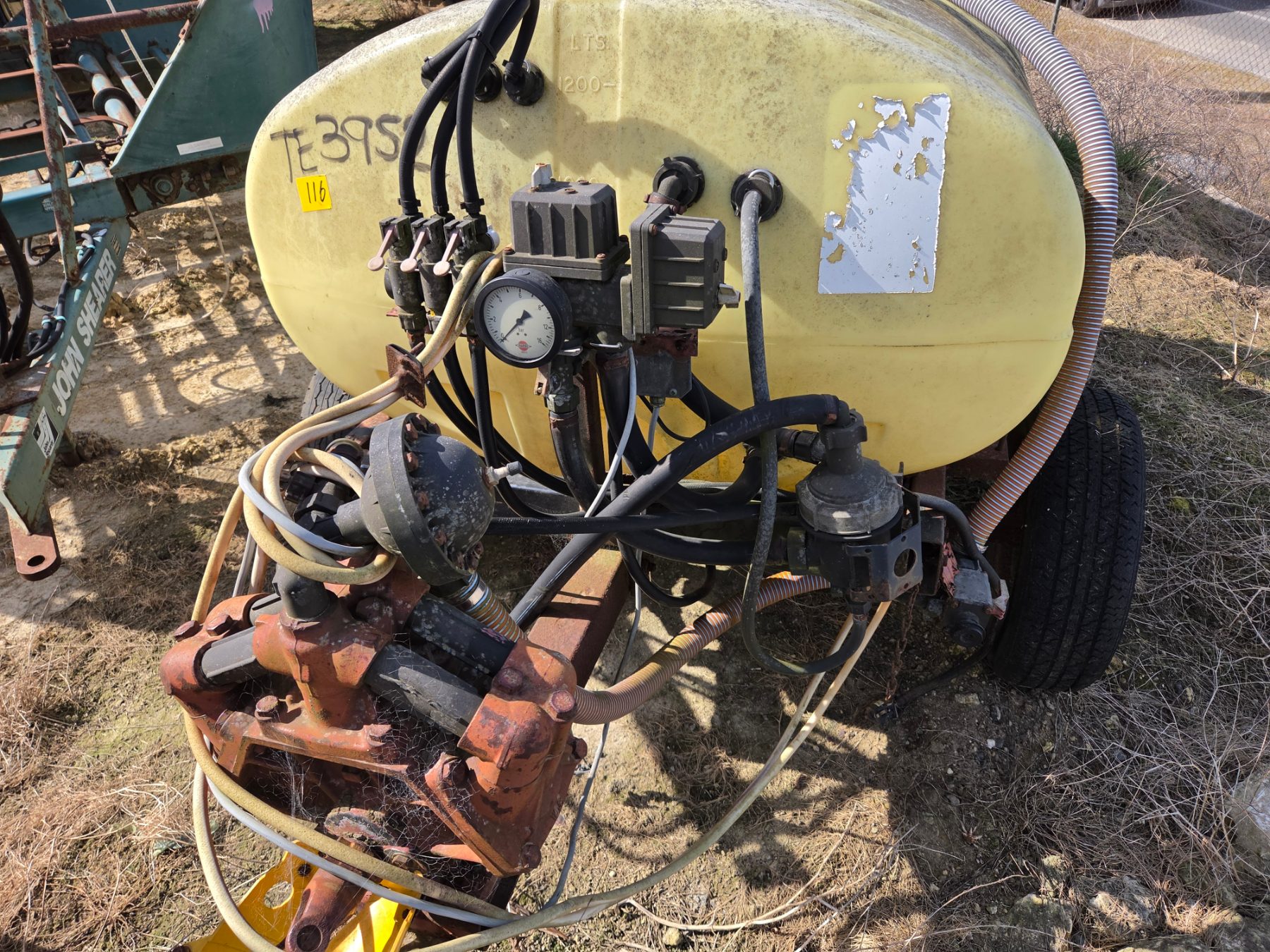 1200 Ltr Hardi Spray Trailer - photo 4