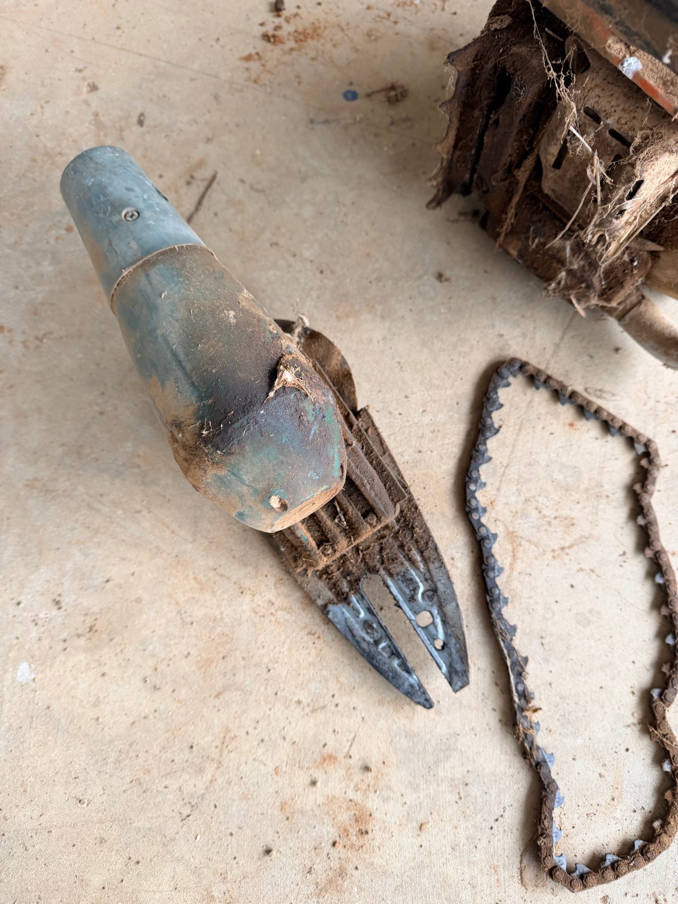Old Stihl chainsaw and borer attachment - photo 2