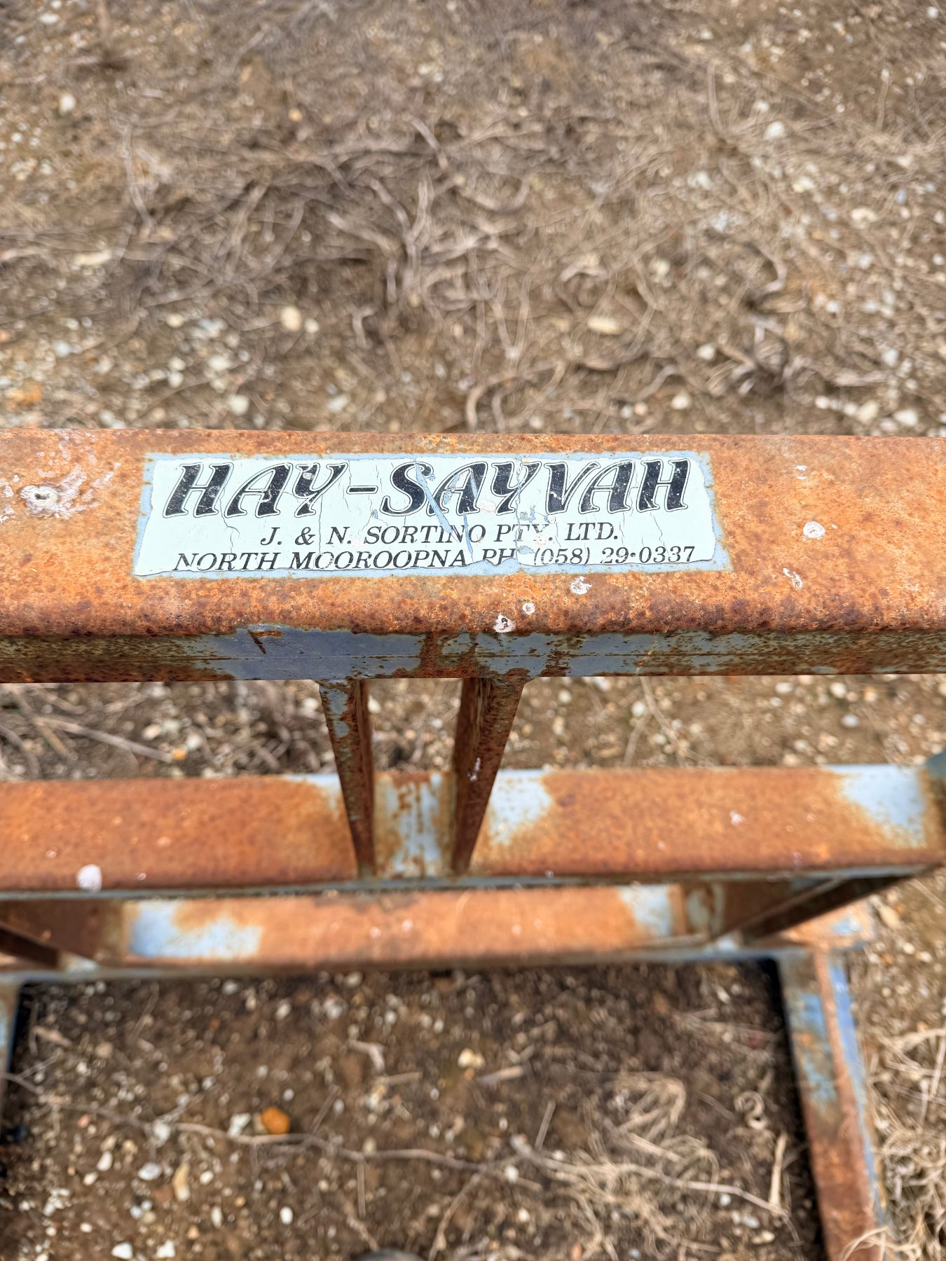 3 point linkage hay forks - photo 2