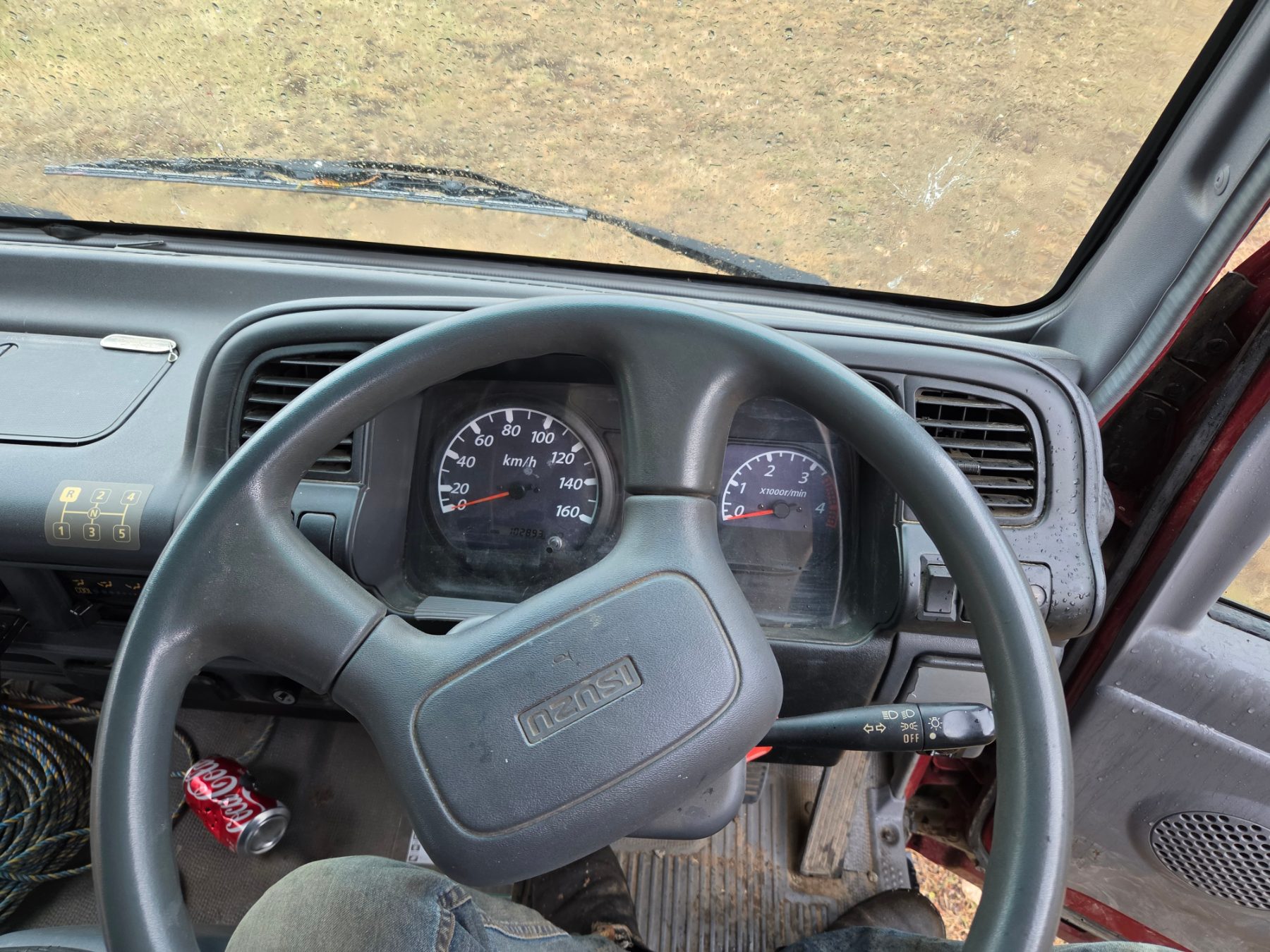 Used - 2005 Isuzu NPR 300 Horse Truck - photo 8