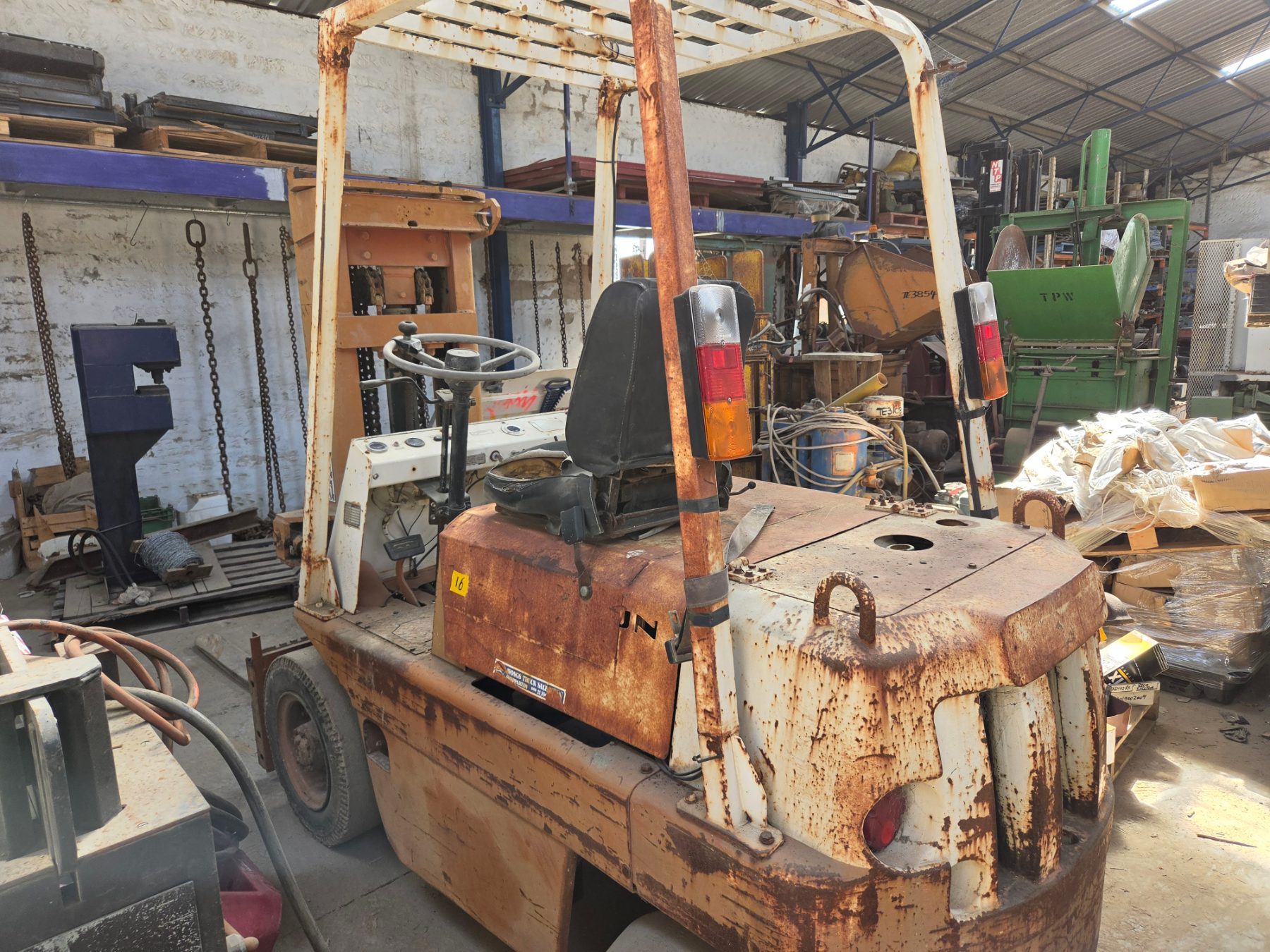 Datsun Petrol Forklift - photo 2