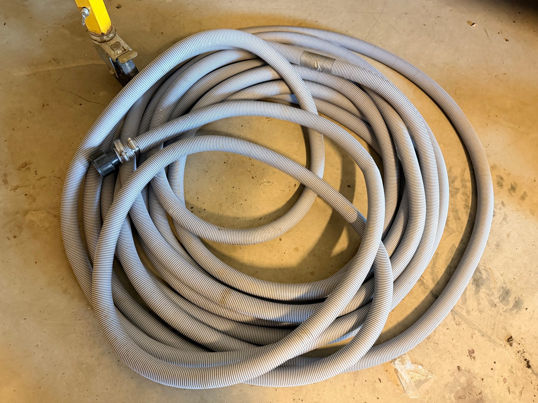 Length of 25mm drain hose with fitting