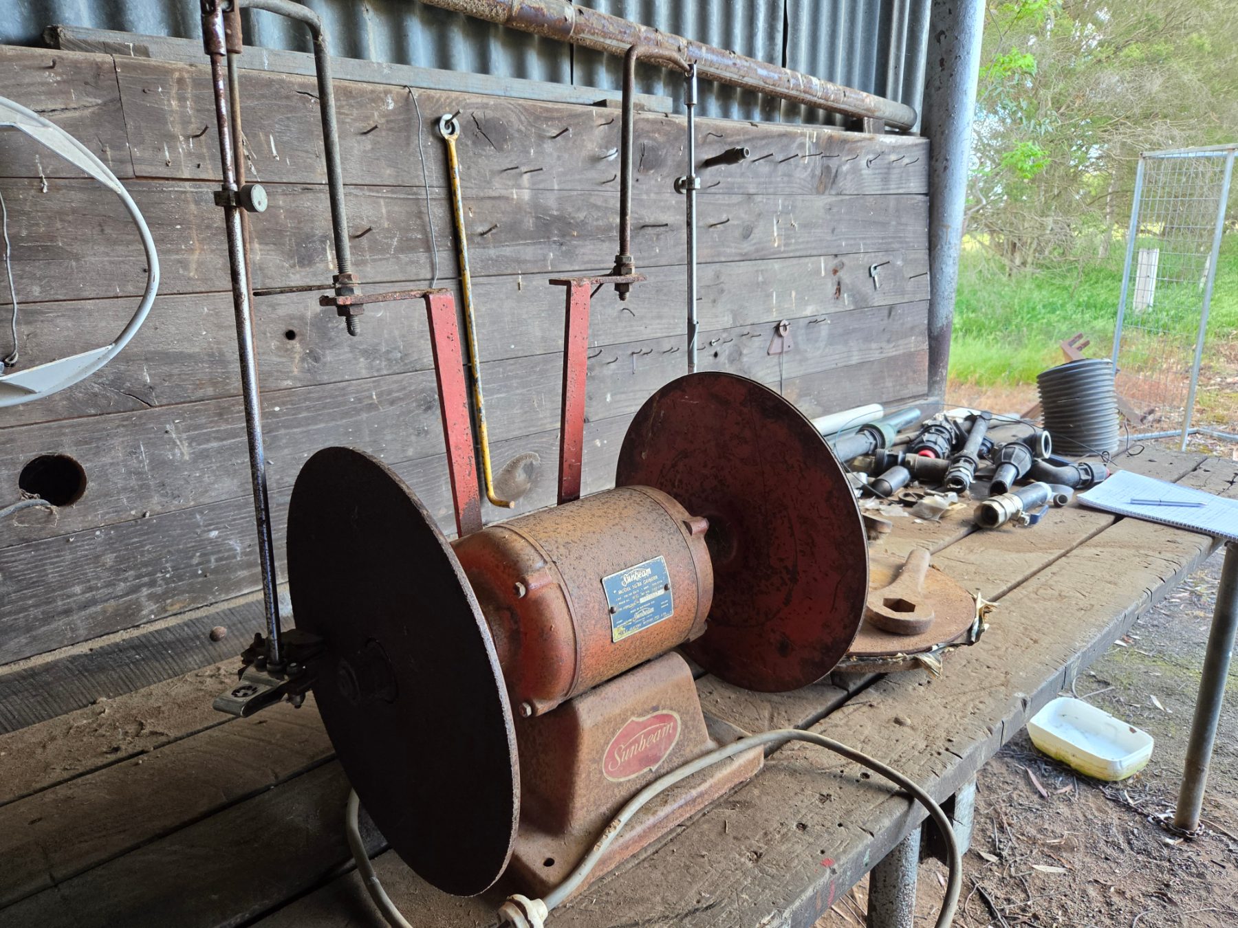 Used - Sunbeam Double End Shearer's Grinder - photo 3
