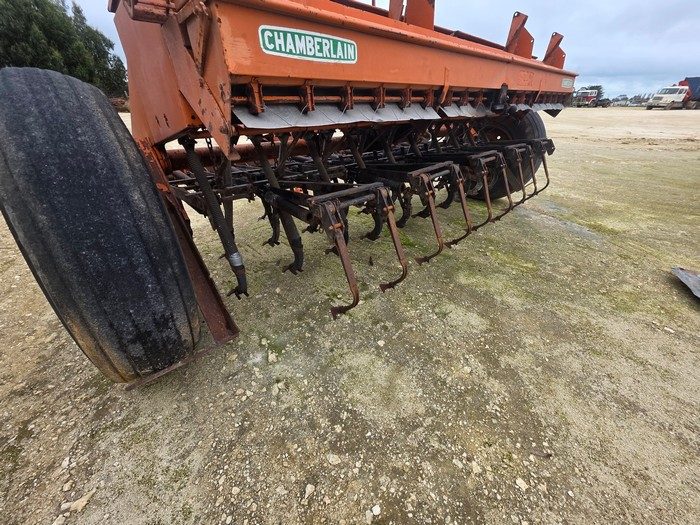 Chamberlain Mark 2 Seed Drill - photo 9