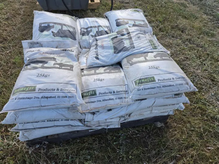 Used - 23x 25Kg Bags of Mineralised Salt Supplement
