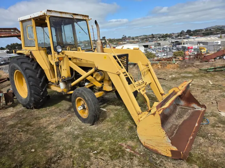 Renault Industrial Tractor Loader