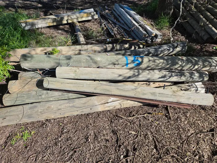 15x Assorted Pine Fence Posts