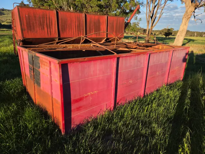 Used - 18ft Truck Grain Bin