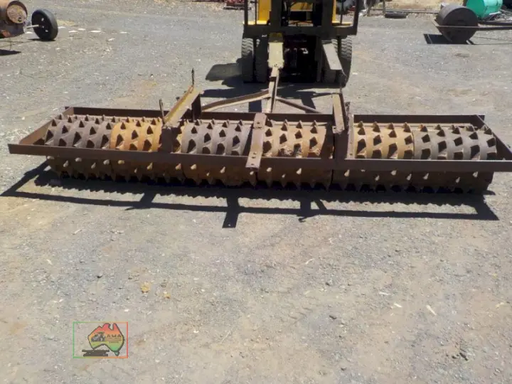 3.12m Trailing Spiked Roller