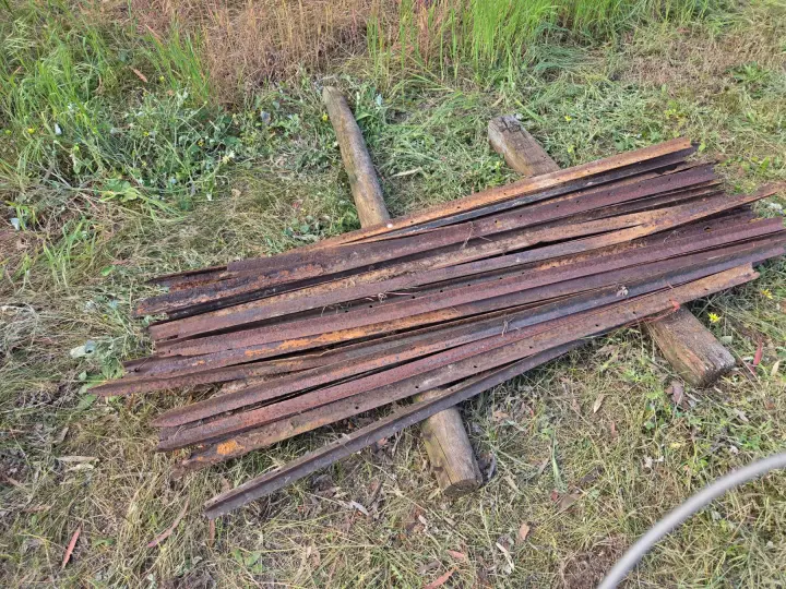 Used - 40x 1650mm Steel Posts