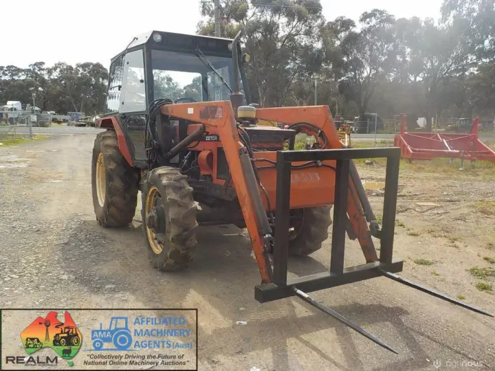 Zetor 6245 FWA Tractor FEL