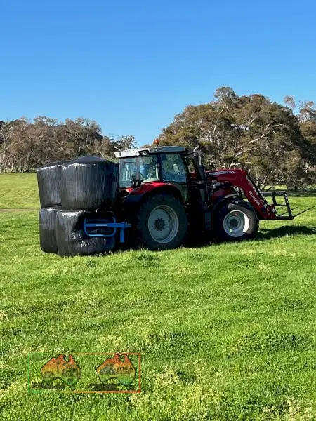 Multi round bale grab - save time buy shifting 4 bales at once