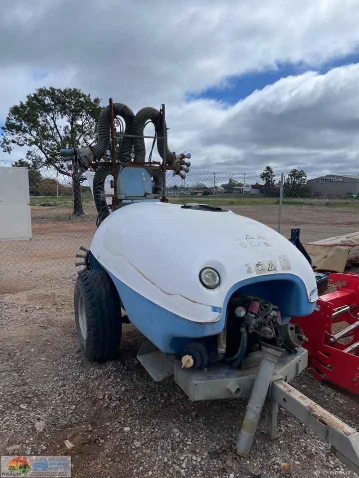 1500 litre tank  Electric controls
