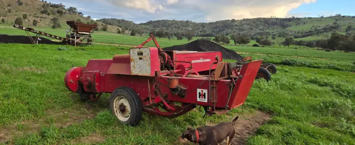 International 440T Small Square Baler