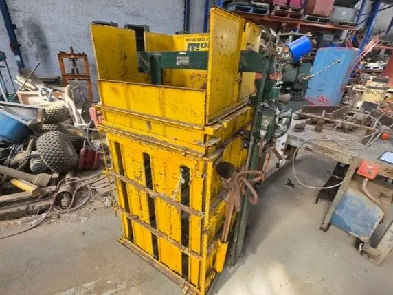 Morton Baker Hydraulic Wool Press