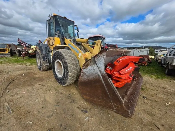 Komatsu WA250-5H Front End Loader