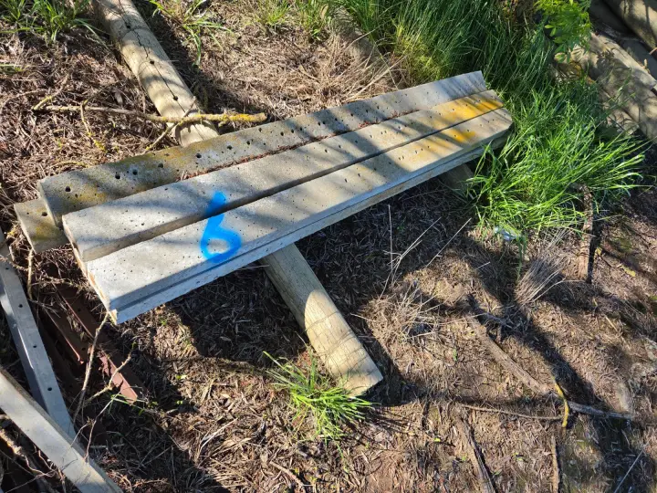 6x New Concrete Fence Posts