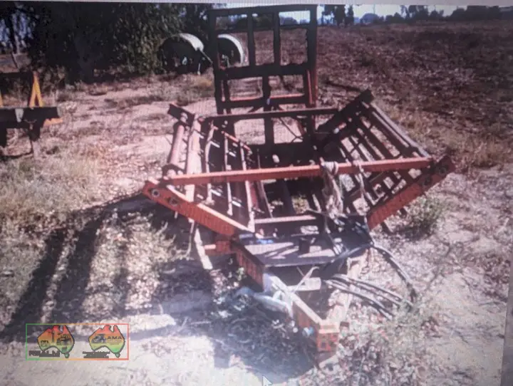 Hay Feedout Sidewinder Wagon