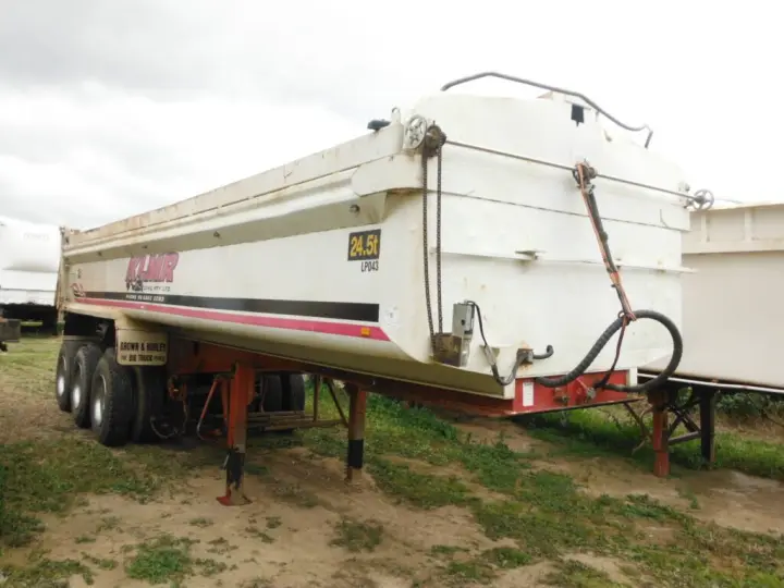 29ft Tri-axle Tipper