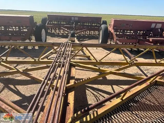 Triple Hitch 511 - Combines