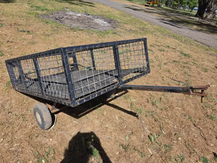 Used - Garden Trailer 940 x 1300