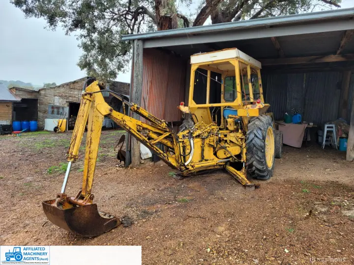 Used - Ford 3000 FEL BackHoe