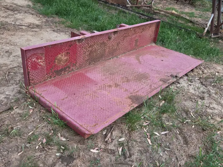 Used - 8x3ft H/duty Steel Carryall