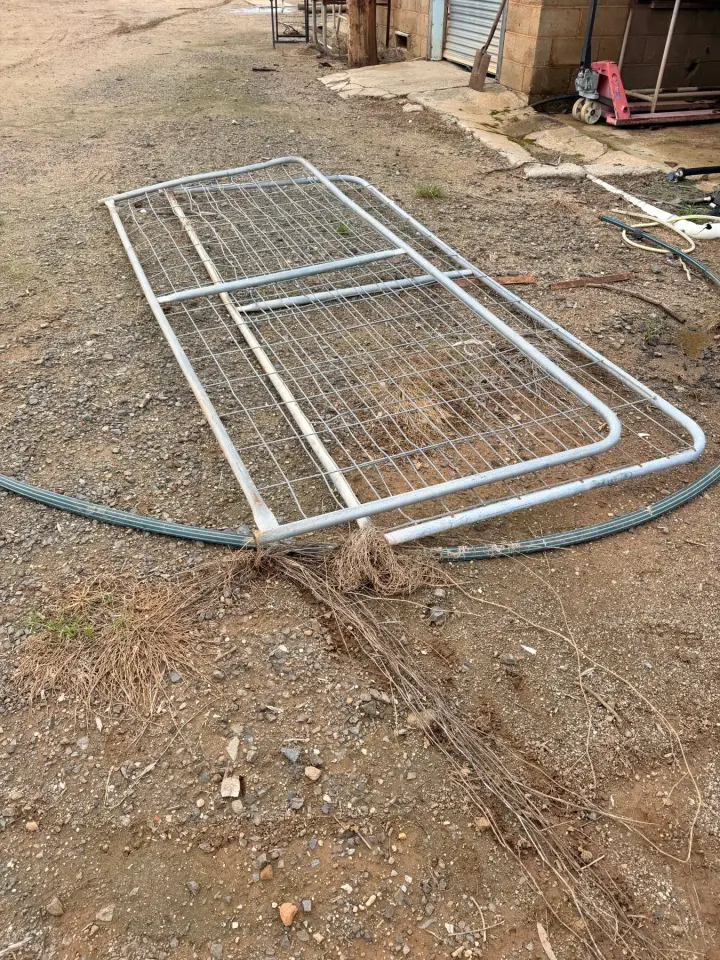2 x 10' farm gates
