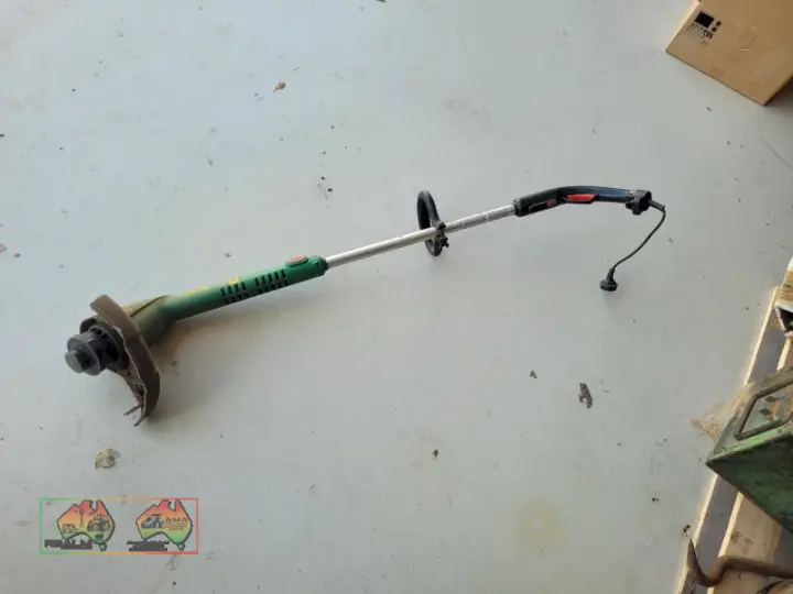 Elec. "Weedeater" Brush Cutter (Good working cond.)