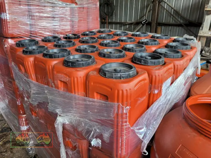 75x Food Grade Plastic Olive drums