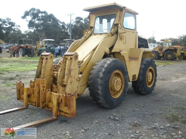 Clark 4×4 Loader with Forks