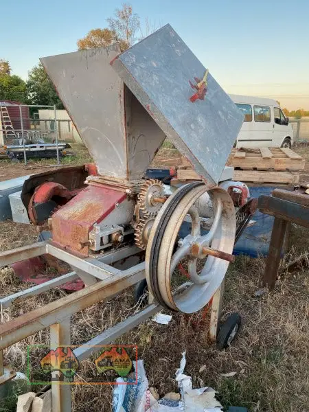 240v Electric Roller Mill