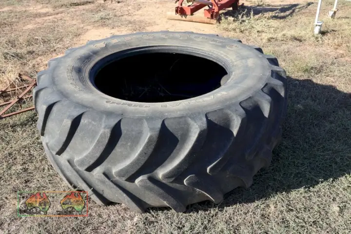 TRACTOR TYRE