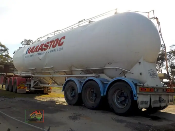 Farm Water Tanker (Damaged)