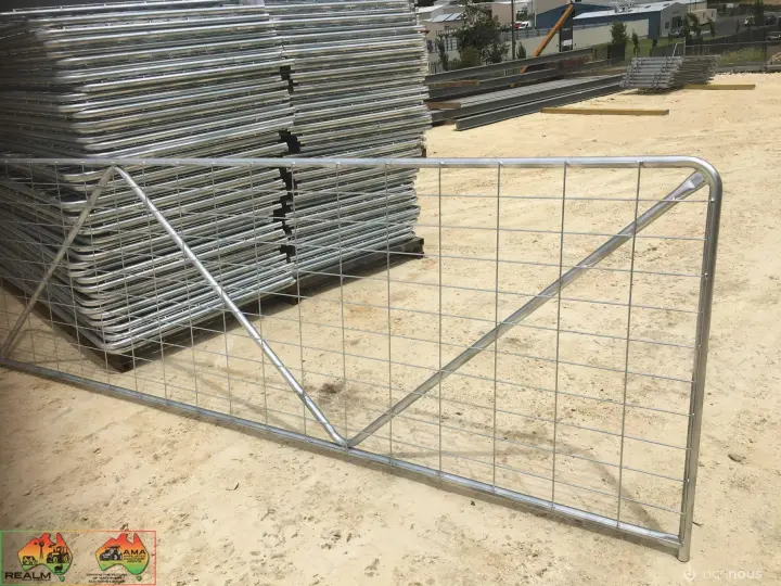 2x New 14ft 'N' Stay Farm Gate