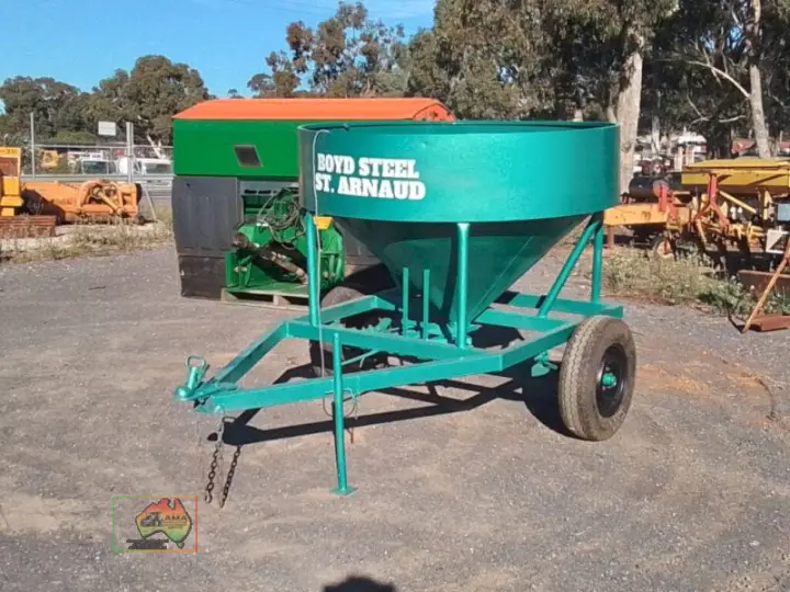 Boyd Steel Trailing Sheep Feeder