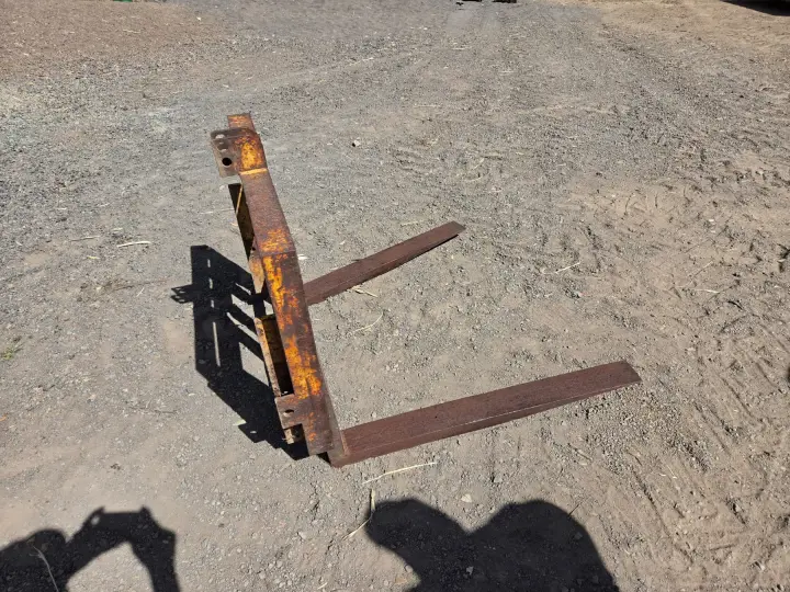 Used - 3pl Pallet Forks