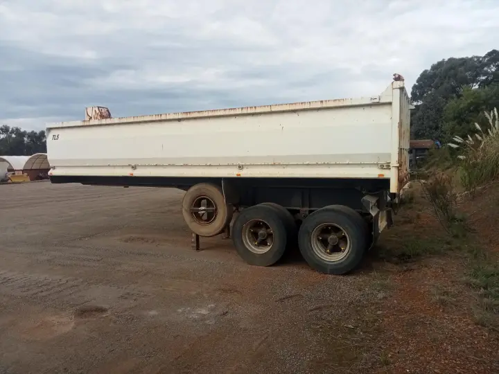 2009 Ever Trans Bogie end tipper