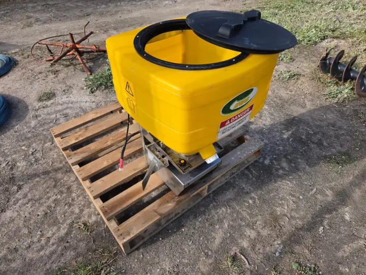 Used - Iris 12v Bait/Fert Spreader