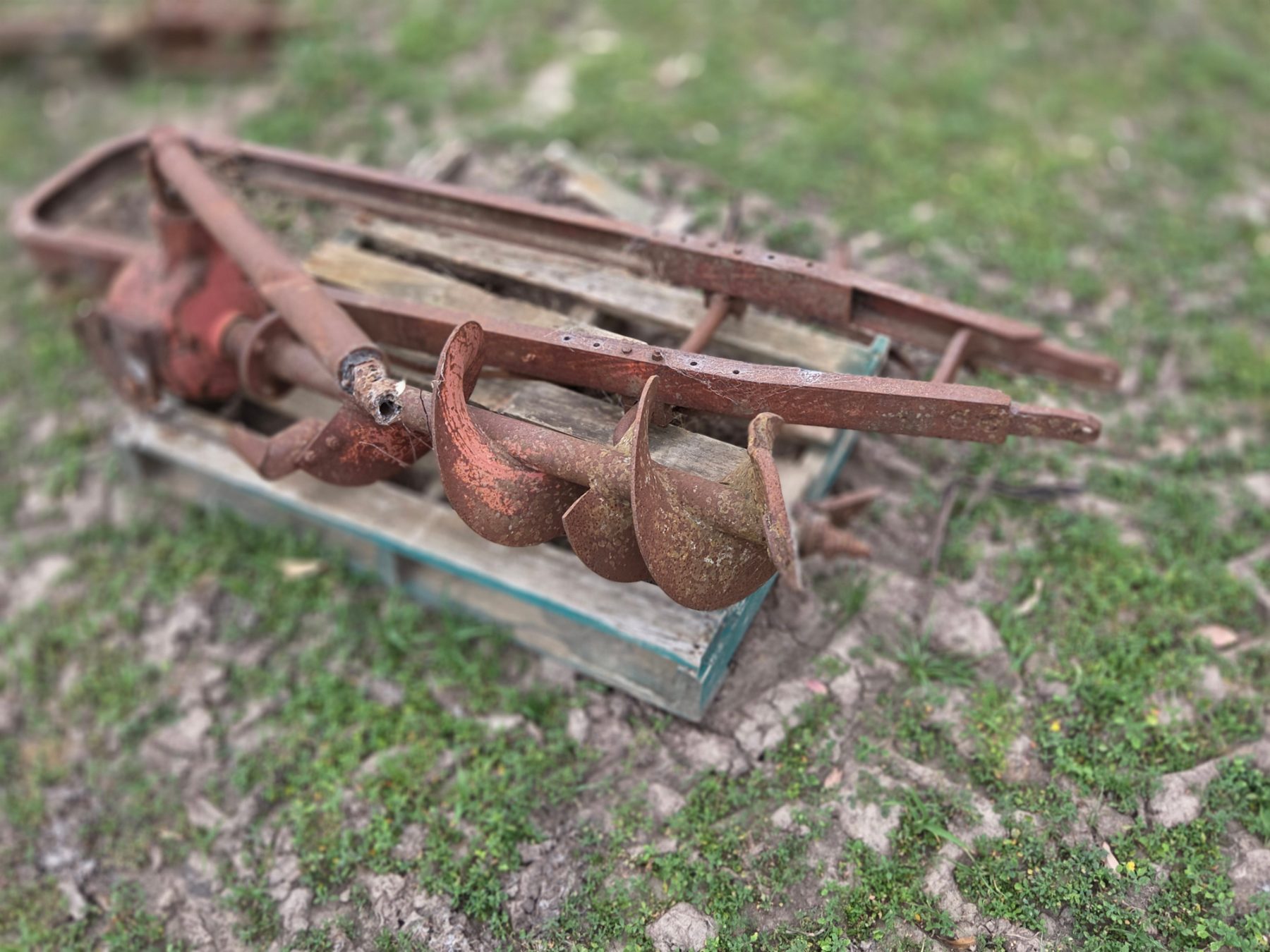 Used - 3pl MF Posthole Digger - photo 2