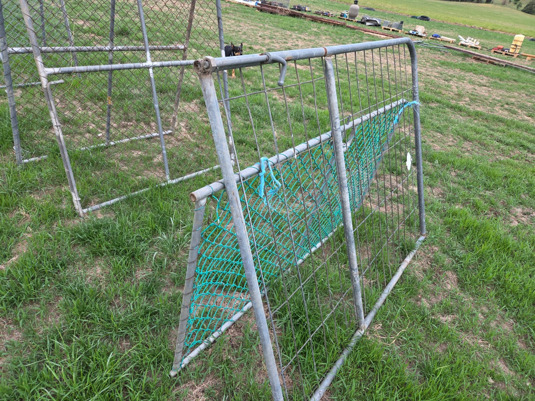 Used - 1x Chainmesh & 1x Weldmesh Gates - photo 2