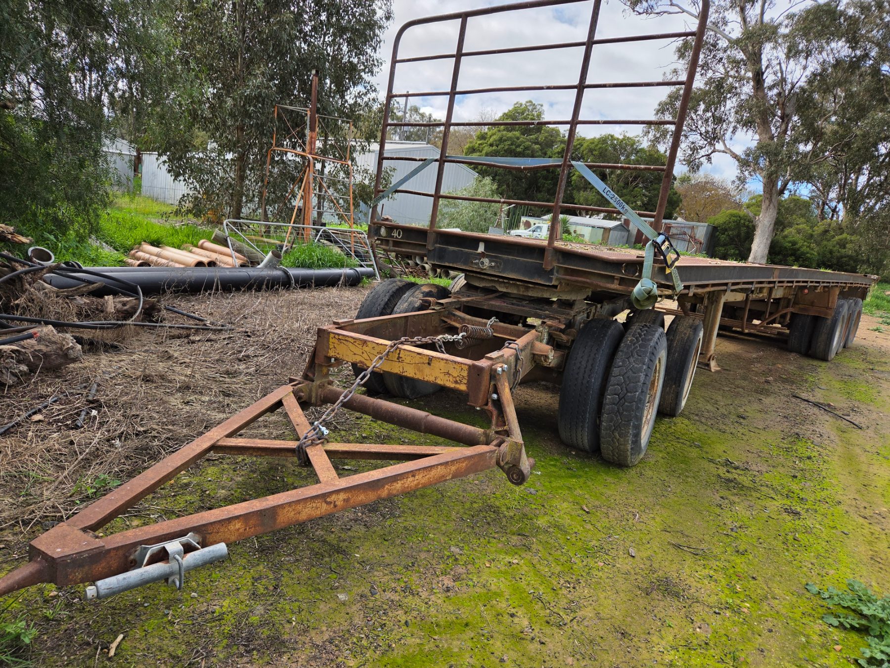 44ft H/duty Tri-axle Farm Hay Trailer - photo 3